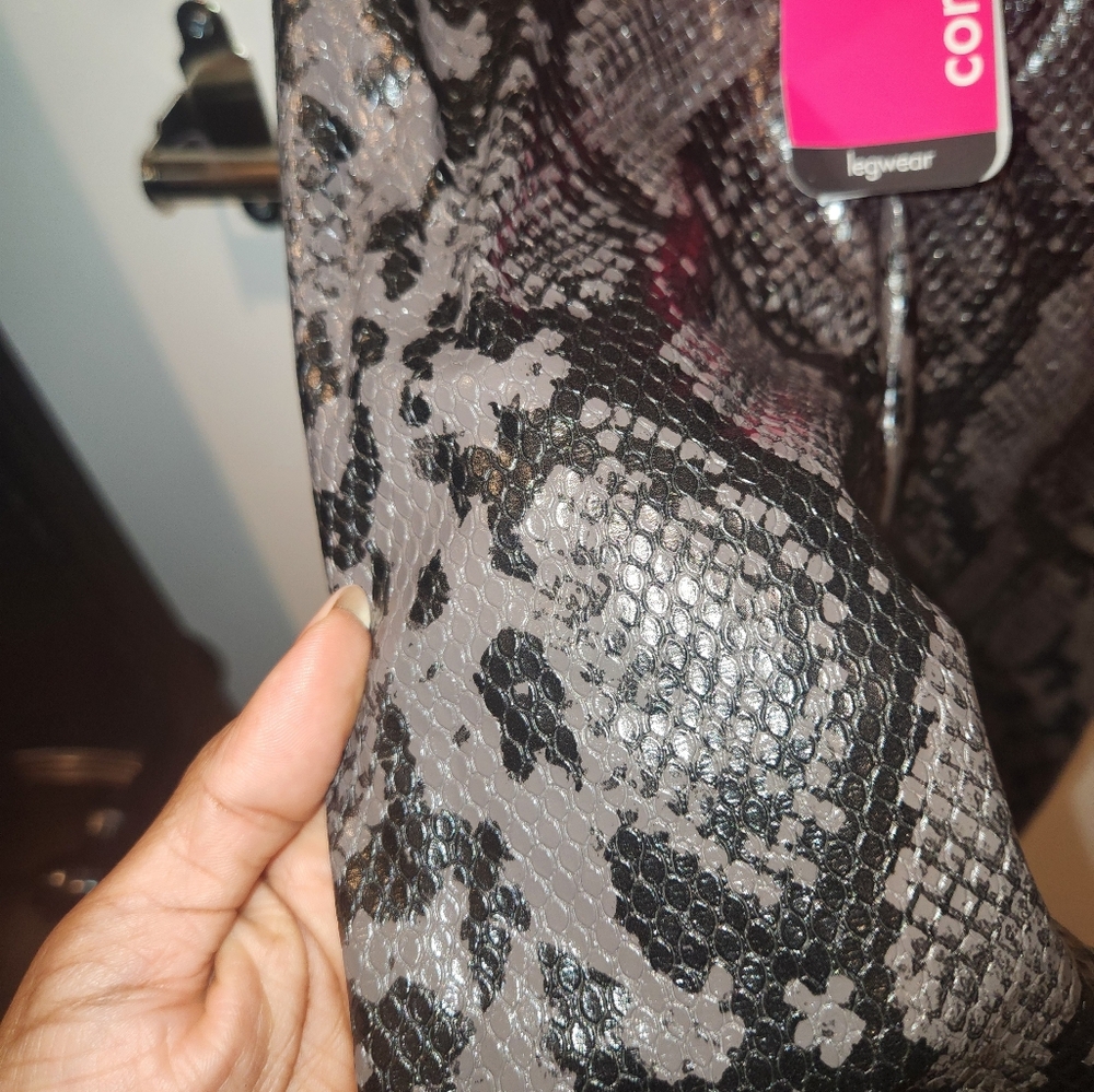 Commando Reptile Embossed Faux Leather Leggings In Gray Snake Skin X-Small NWT